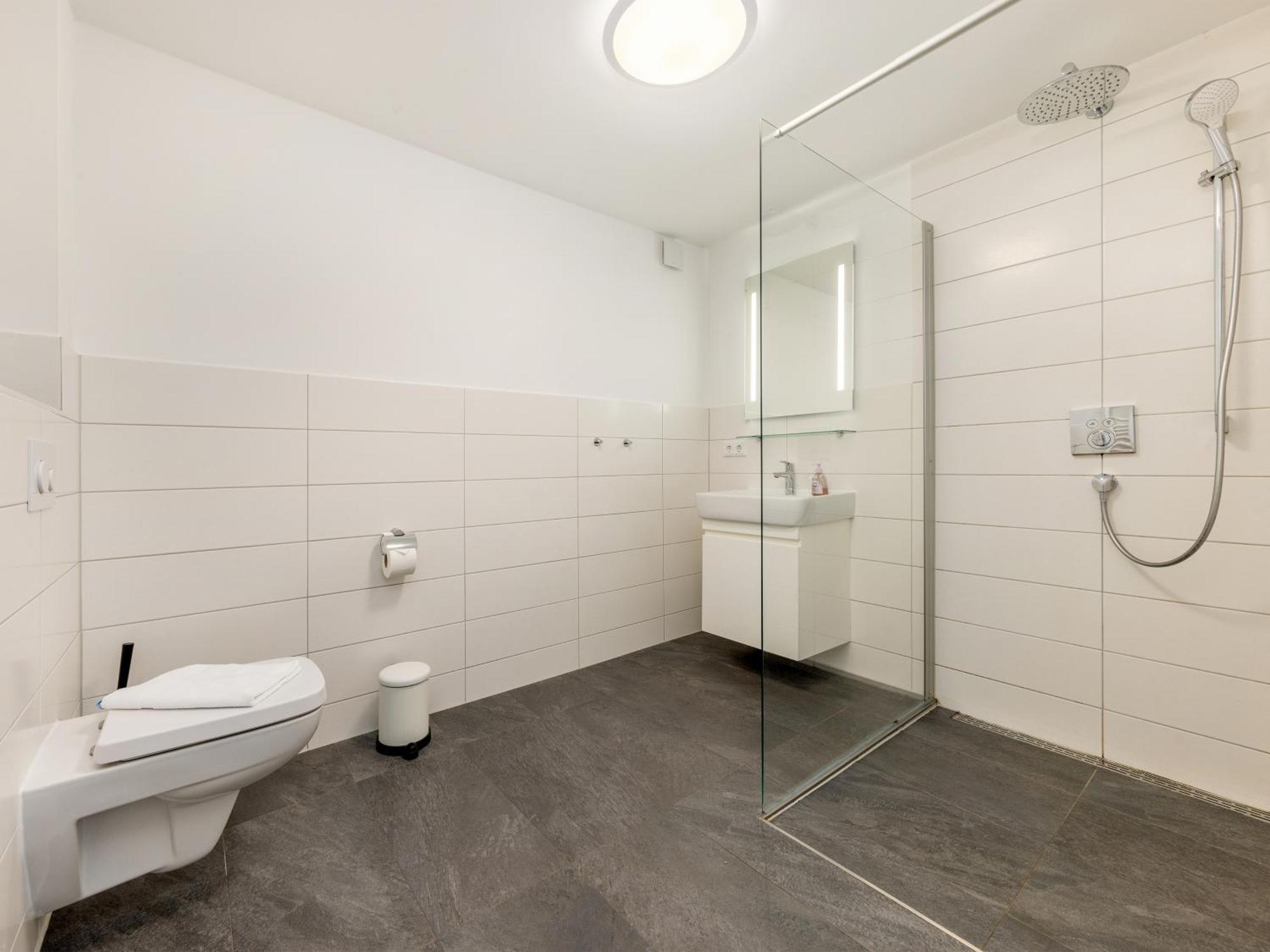 Ferienwohnung Meeresrauschen In Der Residenz Clara Sophia Binz Εξωτερικό φωτογραφία